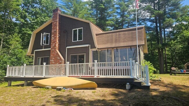 Building Photo - 104 Prouty Ln