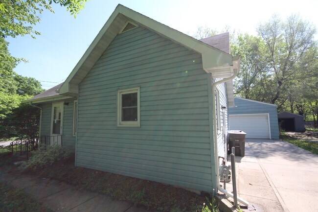 Building Photo - 3947 40th St