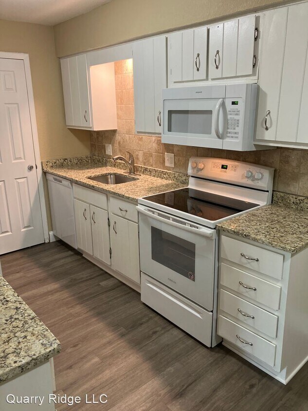 Primary Photo - 2 br, 1 bath House - 1037-11 S Brookside Ave