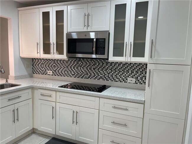 Foto del edificio - 3777 NW 78th Ave