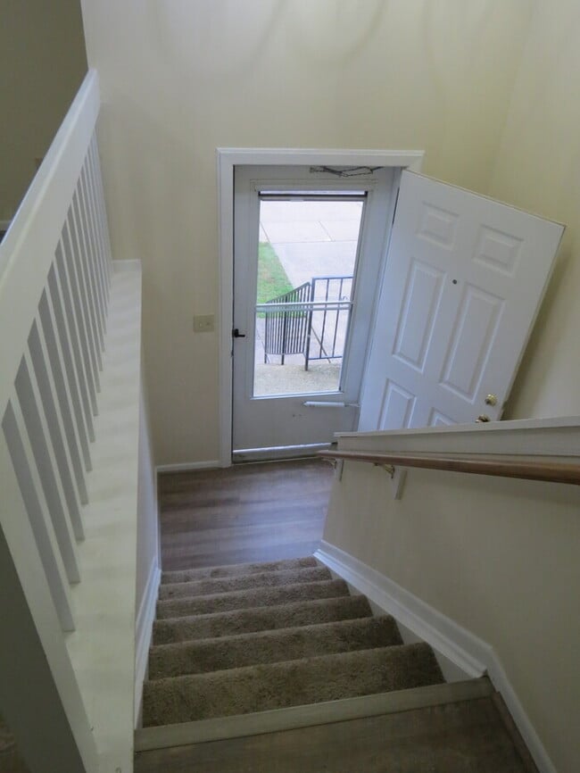 Building Photo - 1091 Rendezvous Ln