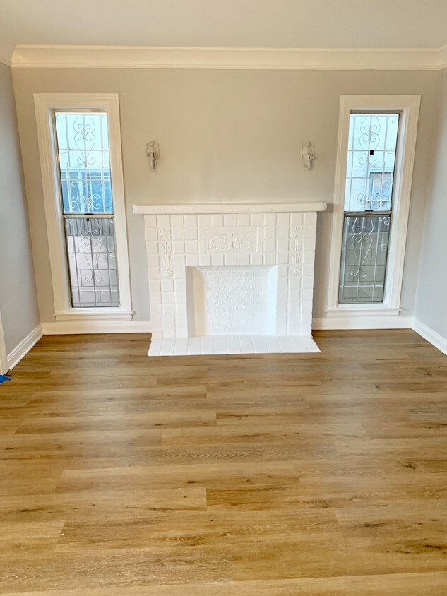 1381 Rolland Curtis Pl, Los Angeles, CA 90062 Apartments in Los