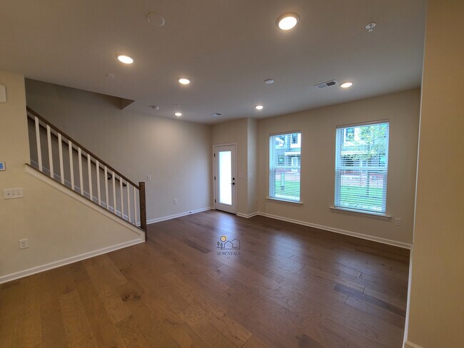 Foto del edificio - 622 Sadie Cir