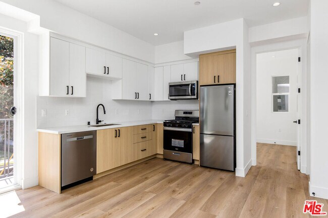 Foto del edificio - 11241 Morrison St