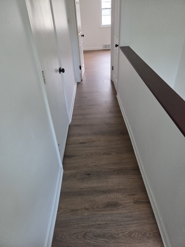 Building Photo - 300 W Burnham St