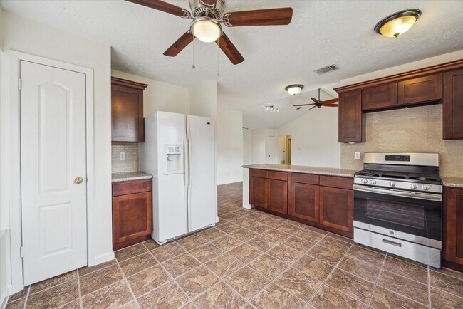 Foto del edificio - 2739 Amaranth Dr