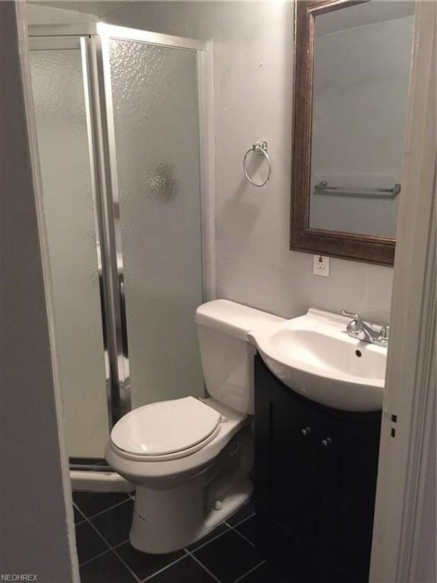 Building Photo - 3rd Floor Large 1BD in Cleveland Hts!
