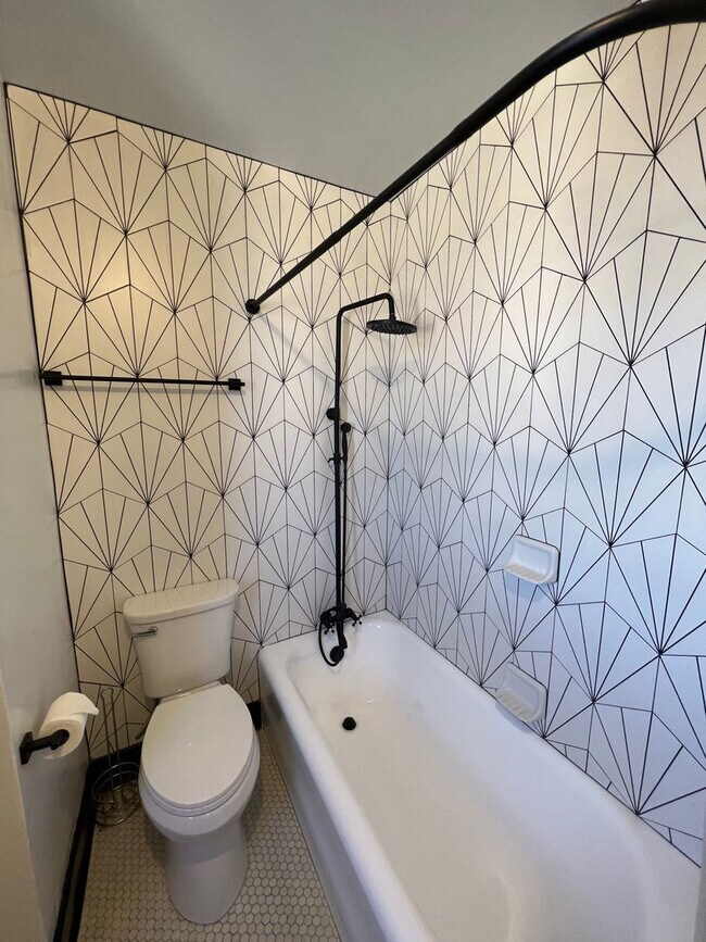 Building Photo - Modern Downtown Long Beach Studio | Utilities Included