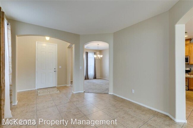 Foto del edificio - 4 br, 3 bath House - 10263 Kadumba St.