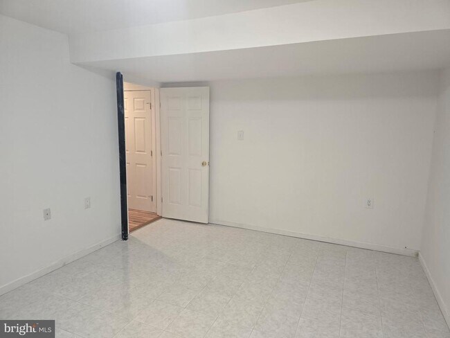 Building Photo - 14108 Snickersville Dr