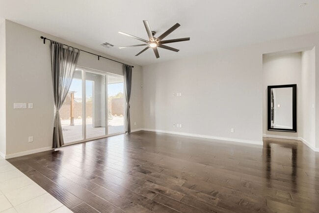 Building Photo - Stunning home with a serene Zen backyard, raised garden beds, fountain and spa!