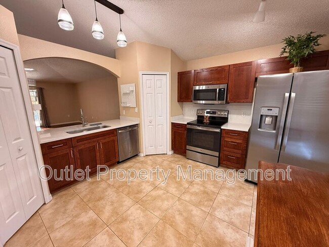 Foto del edificio - 1437 Dandelion Dr