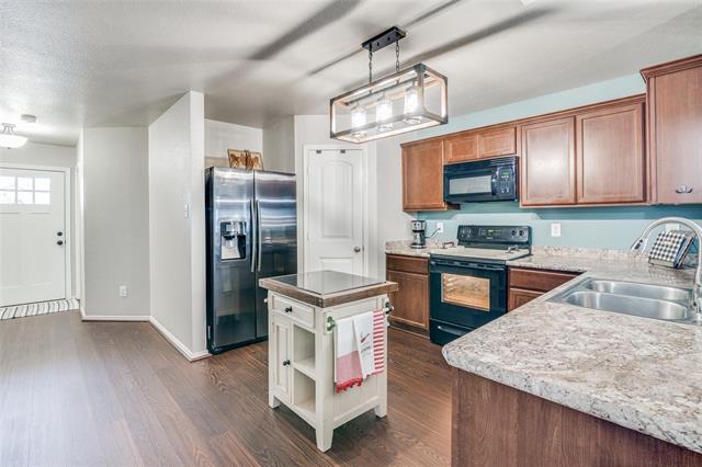 Building Photo - 509 Plum Dr