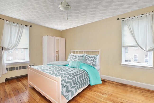 Foto del edificio - 23 Englewood Ave