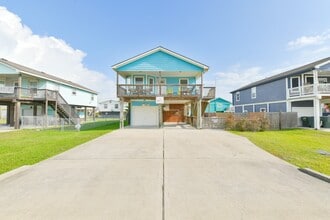 Building Photo - 4131 Jackson Dr