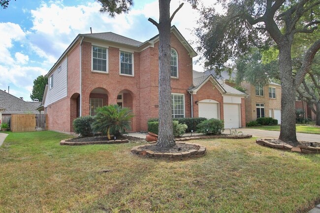 Building Photo - 16207 Waiting Spring Cir