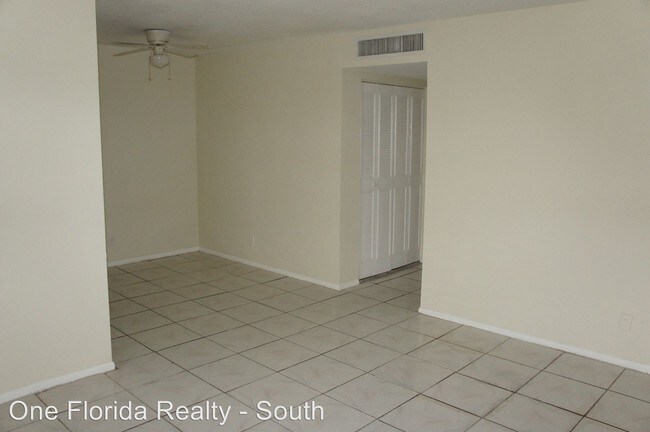 Foto del edificio - 4740 NW 24th Ct