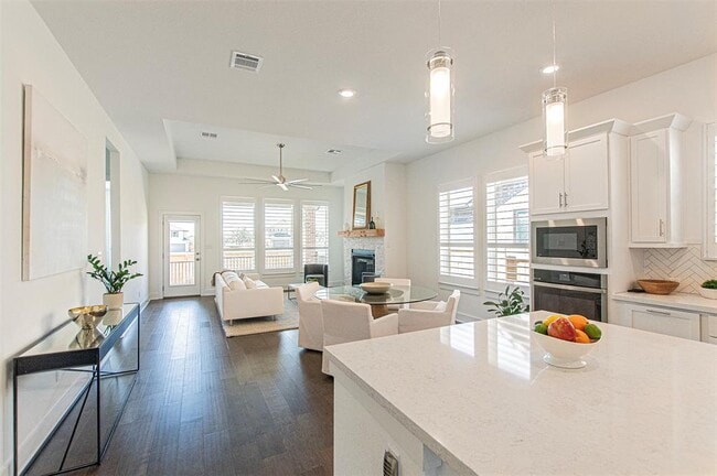 Building Photo - 215 Milam Crk Dr