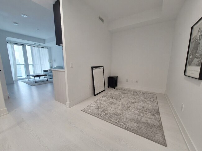 Photo du bâtiment - 1607-308 Jarvis Street Toronto