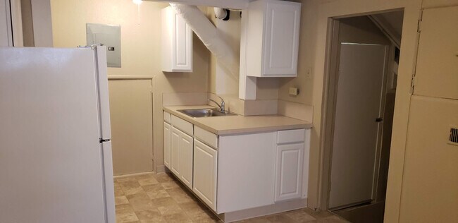 Photo - 455e13 Apartment