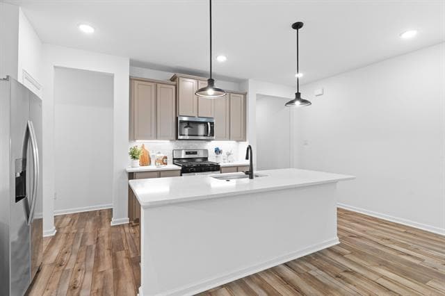 Building Photo - 1206 Falls Rush Wy