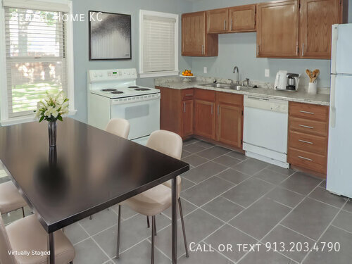 Building Photo - 6325 Santa Fe Dr