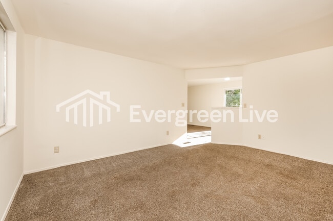 Foto del edificio - 7364 Brandt Pike