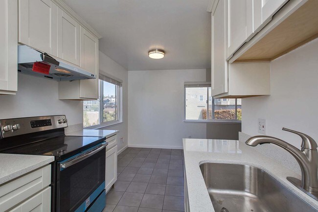 Foto del edificio - 351 Hanover Ave