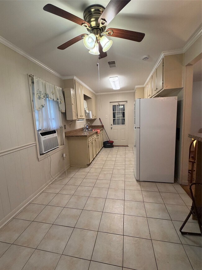 Foto del edificio - 8602 Glenlea St