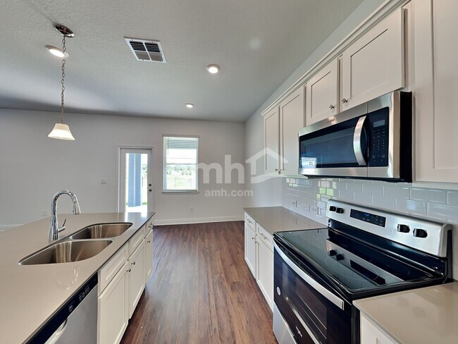 Foto del edificio - 14628 Cedar Ml Dr