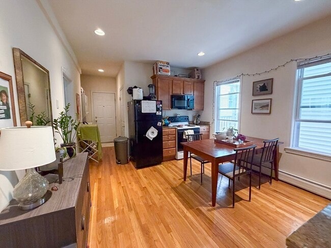 Foto del edificio - 143 Hillside St