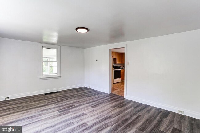 Building Photo - 518 Blue Eagle Ave
