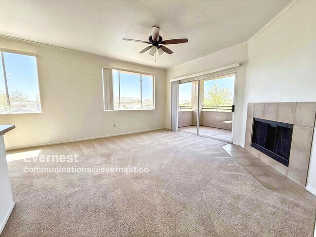 Foto del edificio - Charming 1-Bed Condo with Balcony & Resort...
