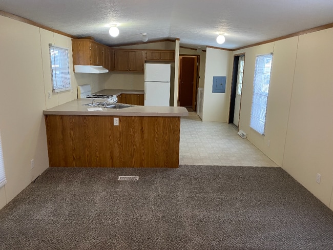 Building Photo - 1882 Stafford Ct