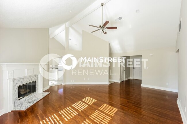 Building Photo - 125 Gleneagles Way