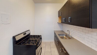 Interior Photo - Chateau Hollywood