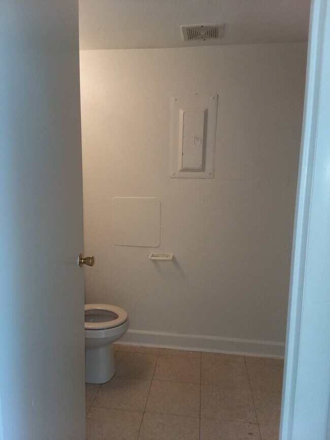 Foto del edificio - 43023 Keesler Ct
