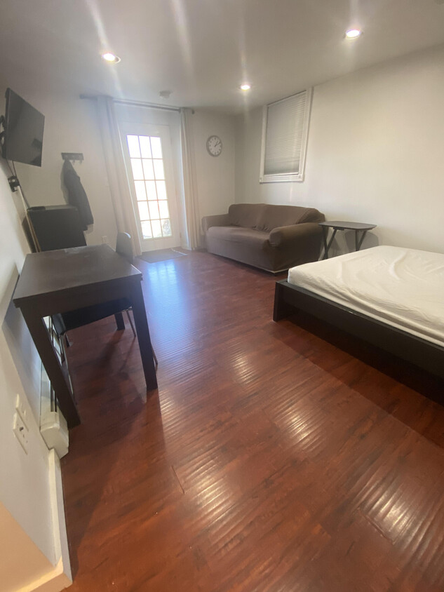 80 Eliot St Milton, MA 02186 - Alquileres en Milton, MA | Apartamentos.com