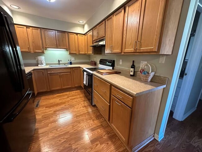 Building Photo - 101 N East St