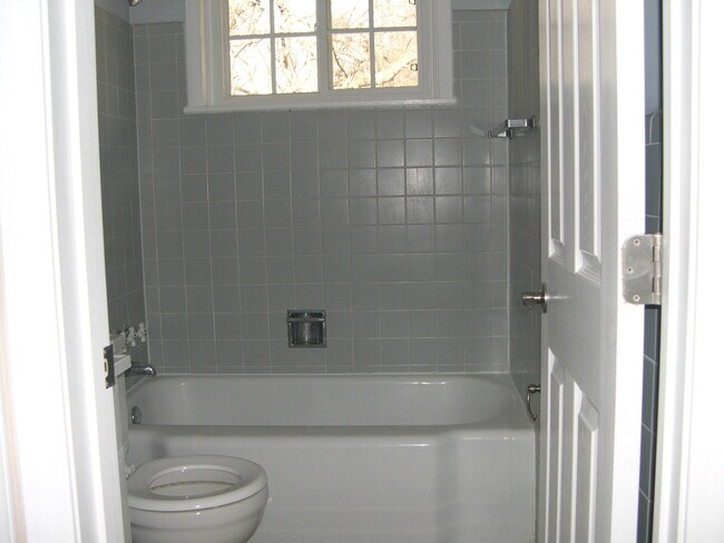 Foto del edificio - 615 N Spring St