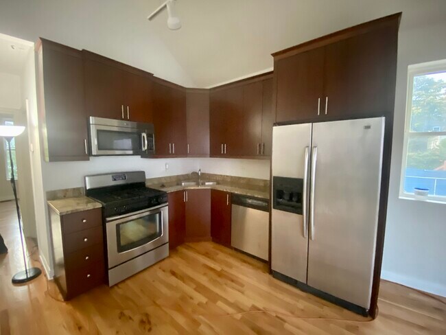 Foto del edificio - 1620 N Rockwell St