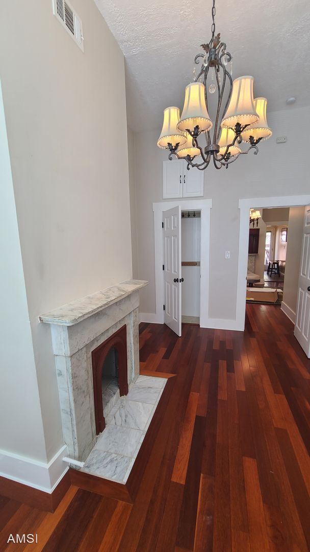 Foto del edificio - 4 br, 1 bath House - 2550 Sutter #A