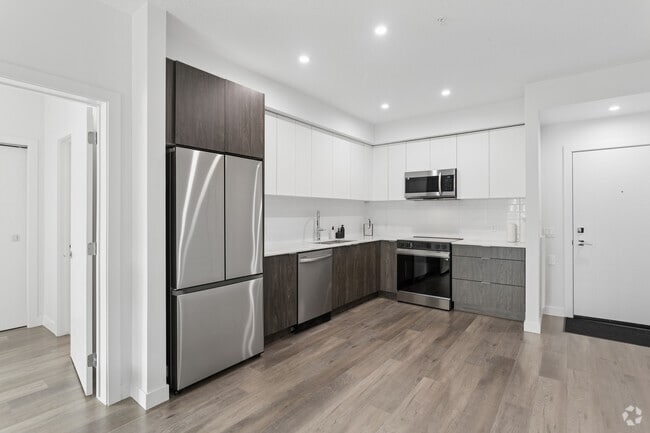 Interior Photo - Rosenthal Flats