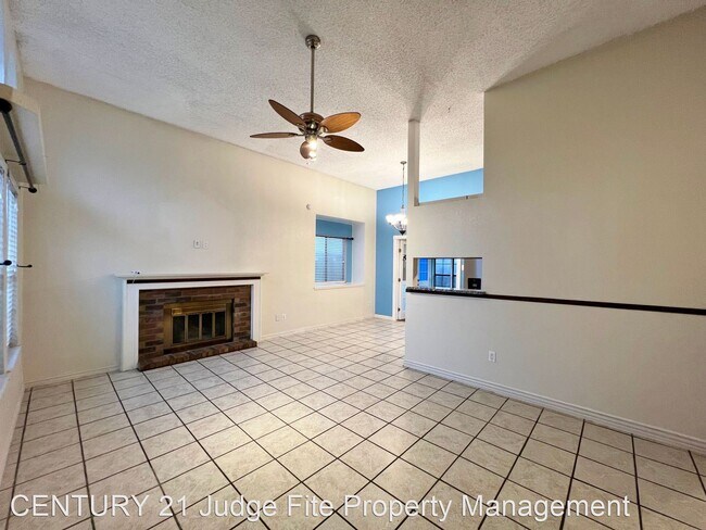 Building Photo - 3 br, 2 bath House - 205 Rodeo Drive