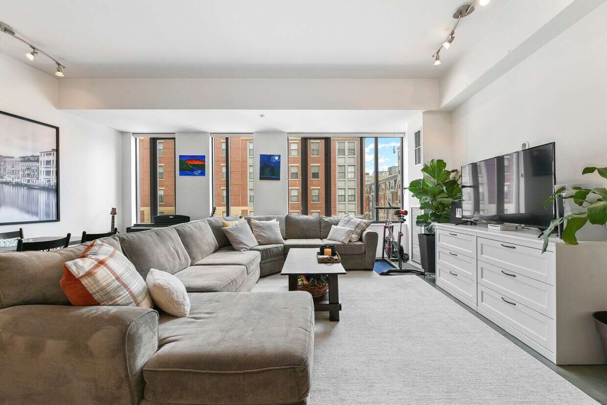 Foto principal - 1313 Washington St