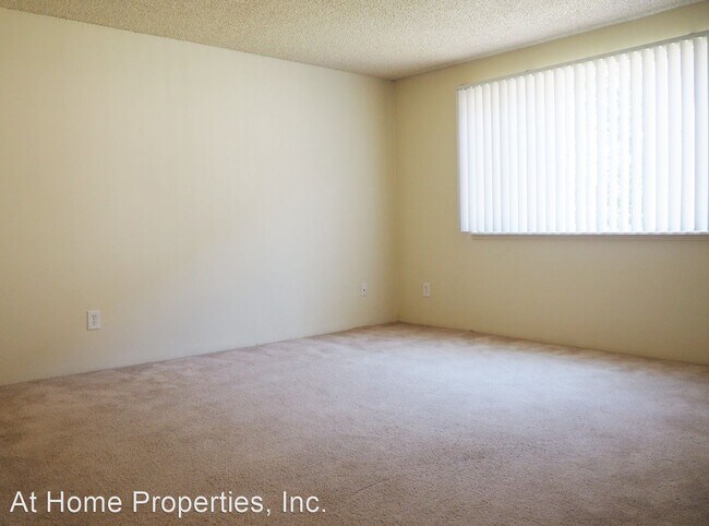Foto del edificio - 1050-1060 SW E Ave