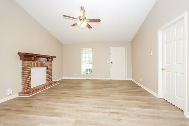 Foto del edificio - 3128 Kinwood Dr