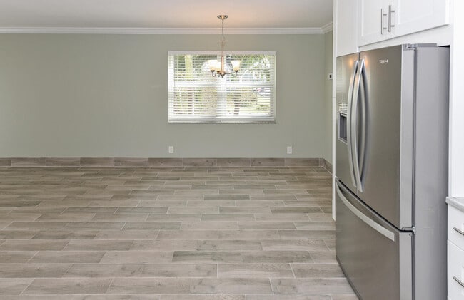 Foto del edificio - 864 Normandy R