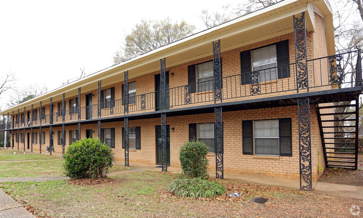 Woodlawn Manor Apartments Tuscaloosa, AL