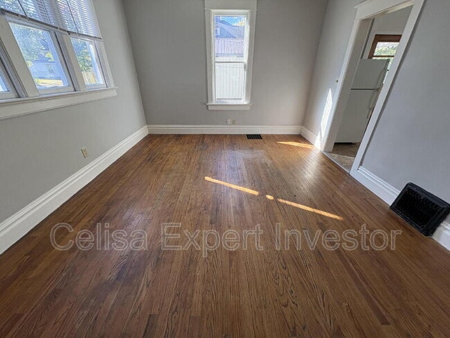 Foto del edificio - 1205 W Wildwood Ave